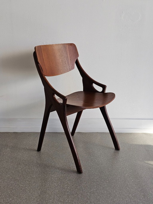 Seis sillas vintage – Diseño danés │ Hovmand Olsen – eetkamerstoelen, Wood (photo 2 of 9)