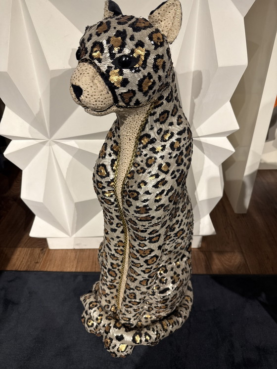 Zittend luipaard – Goodwill, Beeldhouwkunst, Kunststof, Textiel (photo 6 of 7)