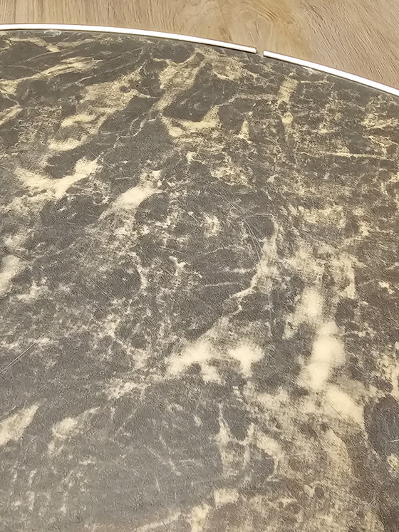 Image 1 of Table d'appoint vintage en marbre
