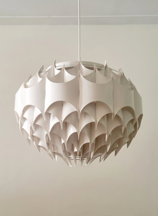 Rhythmic ceiling lamp by Milanda Havlová for Vest Leuchten