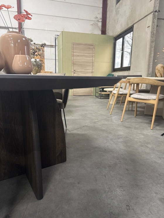 Image 1 of Solid oak table 150cm