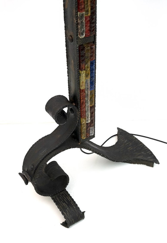 Image 1 of Poliarte Brutalistische italienische Stehleuchte aus Schmiedeeisen und farbigem Rohglas, 1960er Jahre