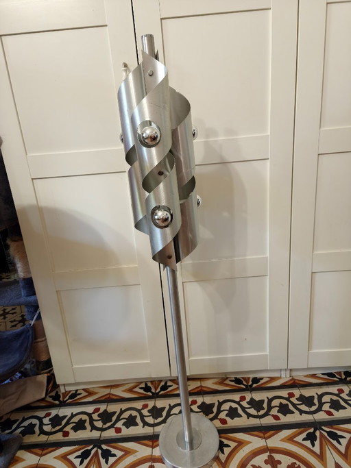 Vloerlamp in ruimtetijdperk – vloerlampen, Aluminium