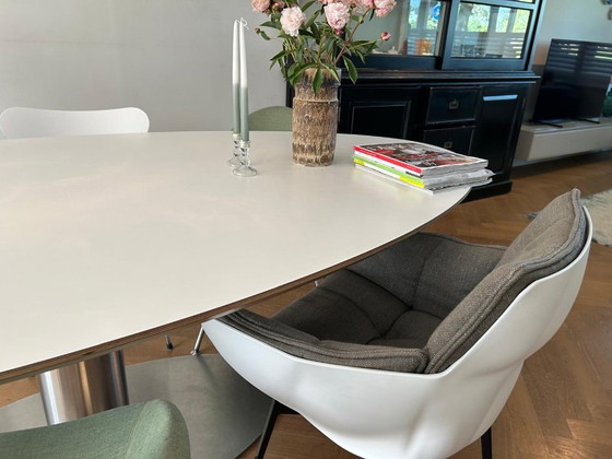 Image 1 of 2 prachtige B&B Italia Husk design stoelen