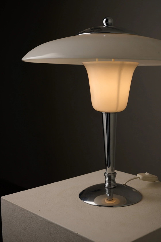 Art Deco Glass Mushroom Table Lamp (photo 9 of 11)