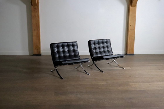 Image 1 of Pair of Barcelona Chairs by Ludwig Mies van der Rohe for Knoll, 1960s