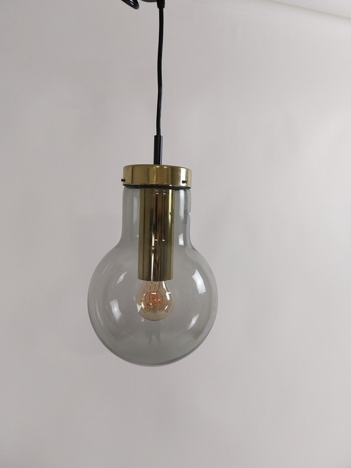 1 x Raak Amsterdam 1970's medium bulb lamp.