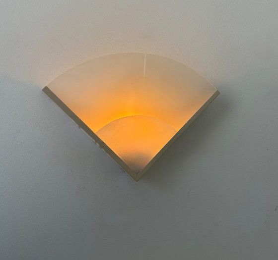 Image 1 of Lampada da parete vintage, metallo laccato beige e vetro sabbiato, Francia 1970