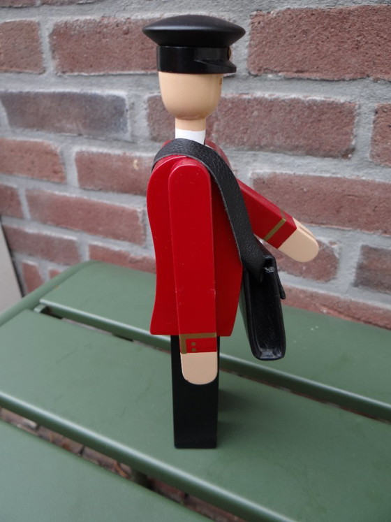 Kay Bojesen Statuetta in Legno Postino Einar H20cm, Oggetto da Collezione Design Danese – Oggetti decorativi (photo 4 of 8)