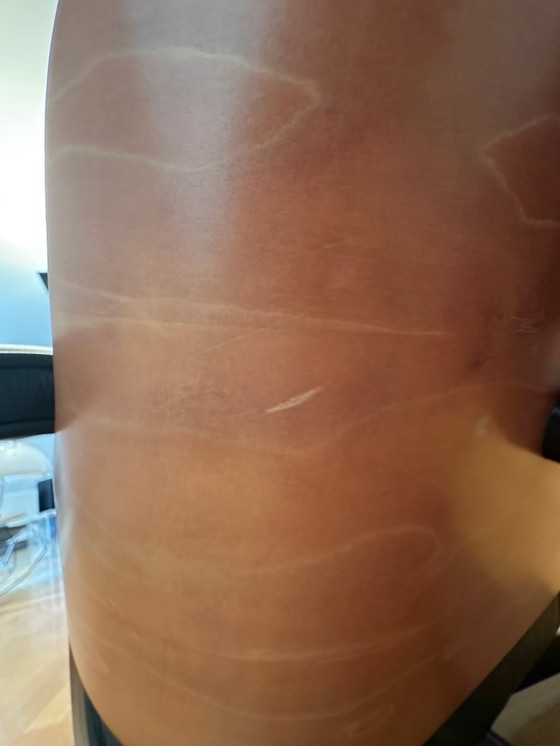 Image 1 of Vitra - Charles & Ray Eames - Sillón con otomana - 670 Lounge Chair