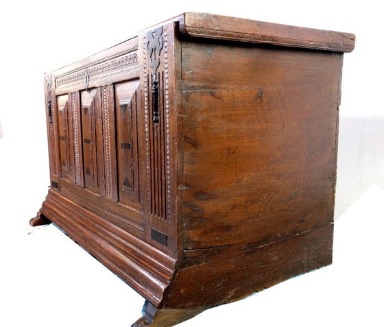 Image 1 of Arcón renacentista holandés roble circa 1670