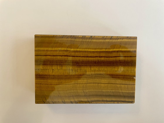 Image 1 of Schatulle aus Tigerauge mit Echtsilber Scharnier Juweliersarbeit