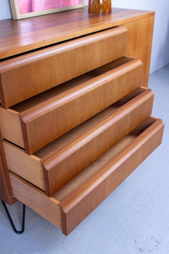 Image 1 of Cassettiera/credenza vintage in teak, stile danese, metà del secolo scorso, anni '60.