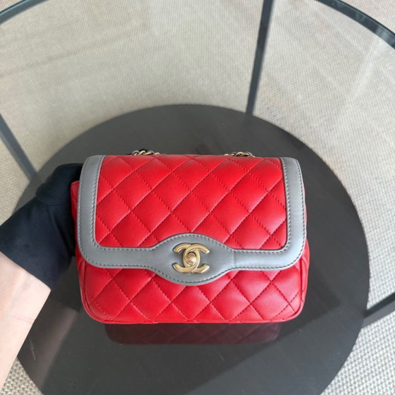 Image 1 of Chanel Seasonal Flap - Two Tone Quilted Lambskin Red Grey Golden Hardware Series 23
