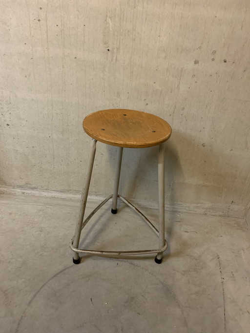 Friso kramer stool for Ahrend the Circle
