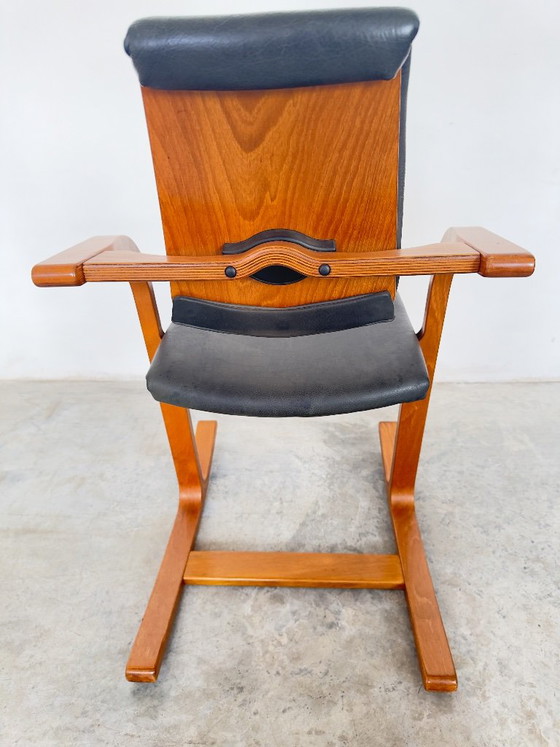 Sedia ergonomica Stokke Actulum di Peter Opsvik, Norvegia, 1979 – Sedie e poltrone, Leather, Wood (photo 4 of 8)