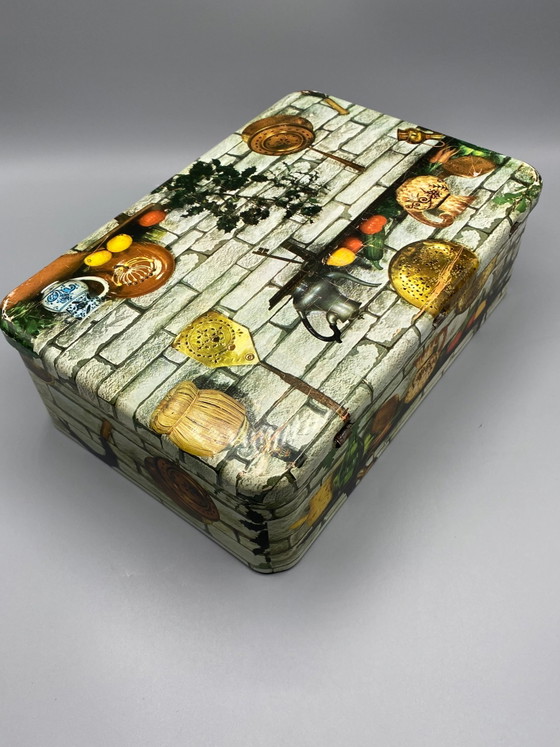 Large Massilly Metal Tin – Rustic Kitchen Decor – Decorative Objects (photo 3 of 10)