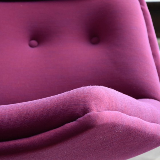 Image 1 of Artifort F511