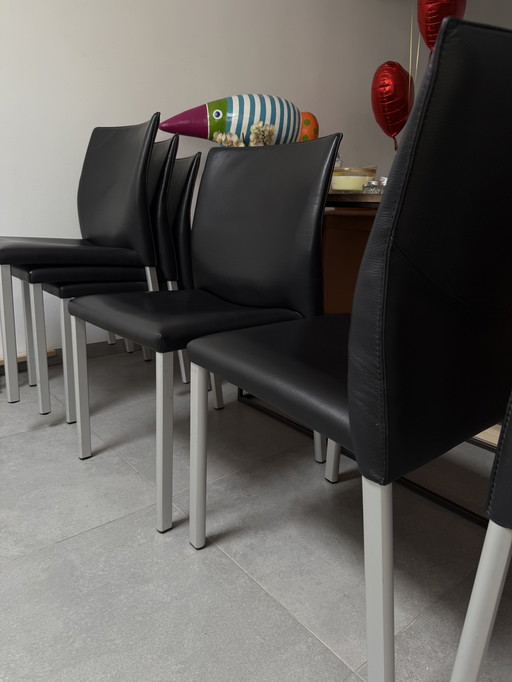 6x Leolux Myto Dining Chairs