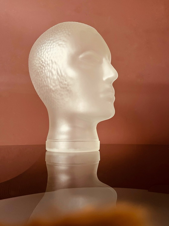 Image 1 of Glaskopf im 80er-Jahre-Design
