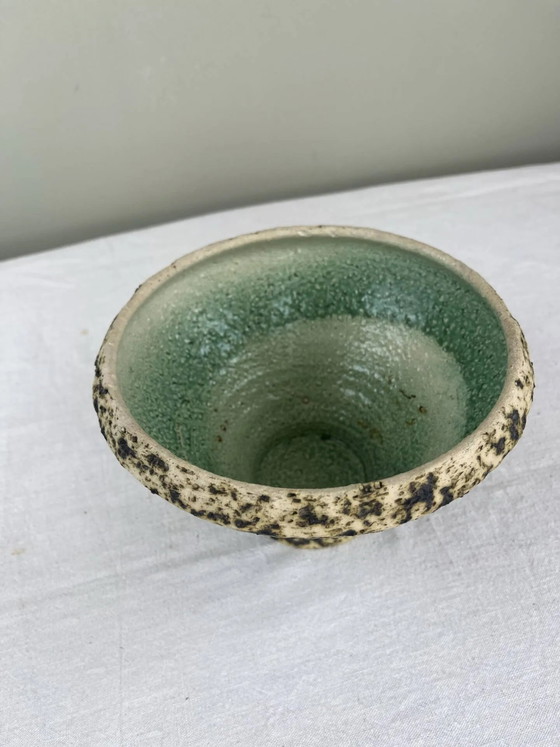 Celadon glazed stoneware bowl signed – Porcelain, Mid Century Modern (photo 8 of 8)