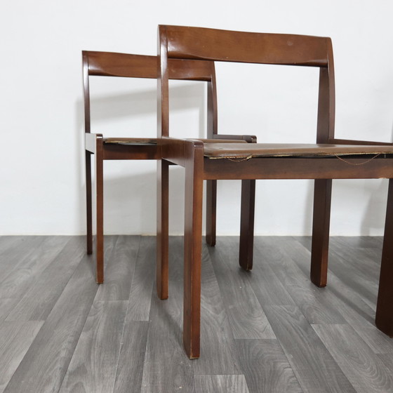 Image 1 of Eetkamerset met 4 houten stoelen uit de jaren 60, vintage modern design.