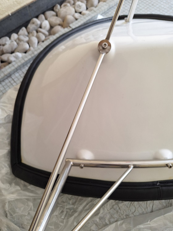 Fauteuil in de Vitra Coconut-stijl – Leather, Metal (photo 12 of 15)