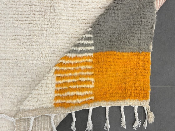 Image 1 of Berber Rug - 296 cm x 206 cm - colored Wool