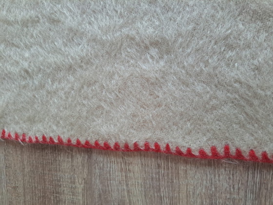 Image 1 of Couverture en laine vintage à rayures rouges - 155 x 209 cm