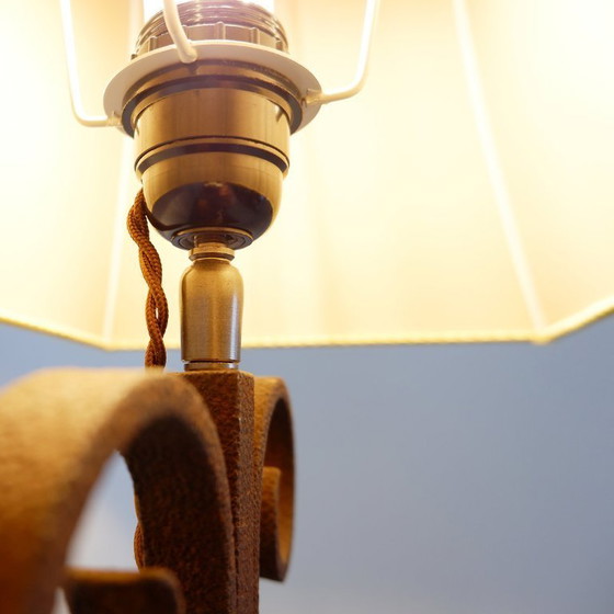 Image 1 of Grote smeedijzeren tafellamp