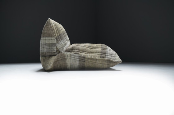 Image 1 of Prachtige YOKO + poef in nieuwe Jacquard wollen stof - Michel Ducaroy - Ligne Roset