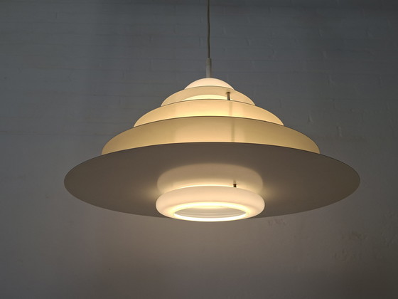 Image 1 of Lámpara colgante Raak modelo B-1017 en blanco de Andre Rotte, 1982