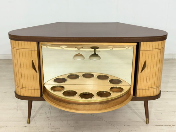Image 1 of Bellissimo mobile bar/armadio/cassettiera/mobile bar vintage di metà secolo.