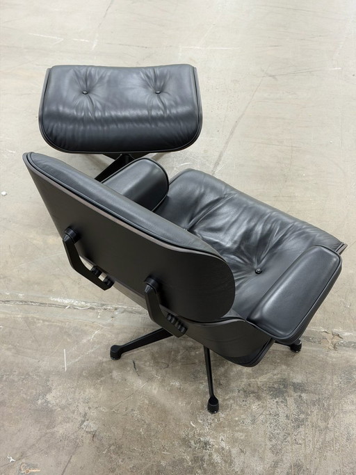 Vitra Eames Lounge Chair | Ottoman | Komplett Schwarz |