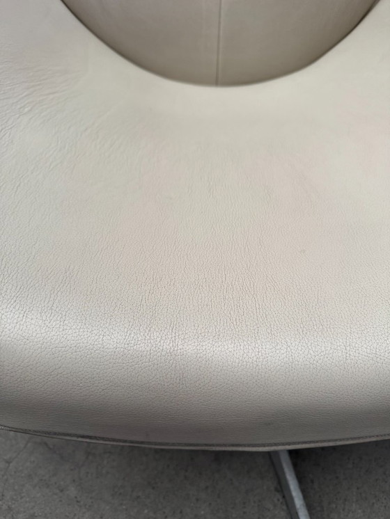 Image 1 of Poltrona Frau Regina