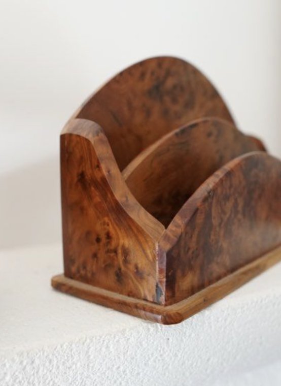 Image 1 of Vintage worteliepen brievenhouder