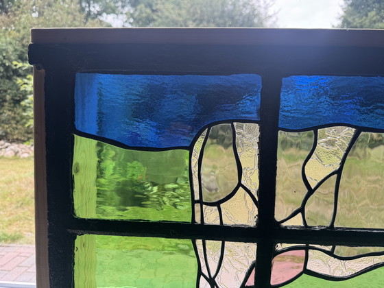 Image 1 of Vetrata colorata con motivo di mucca - realizzata a mano nella finestra della stalla