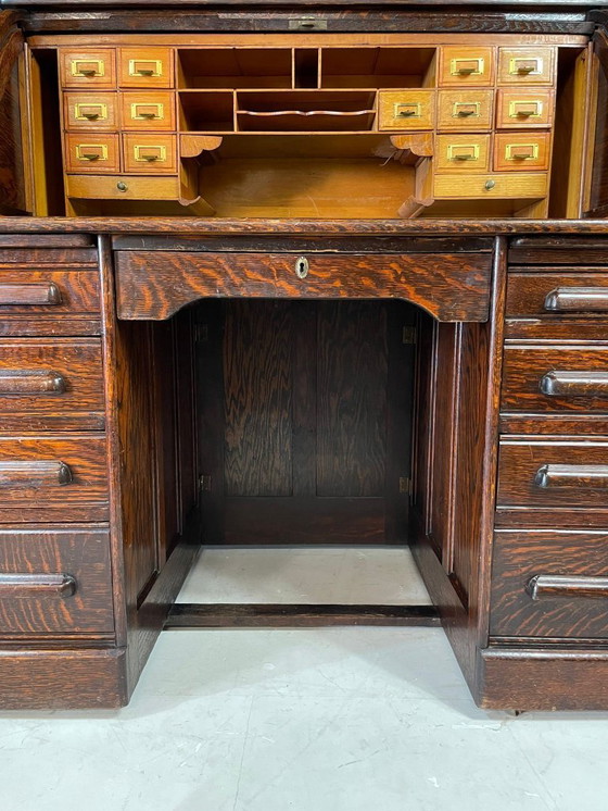 Image 1 of Escritorio americano Roll-Top, roble macizo, Checoslovaquia, años 30