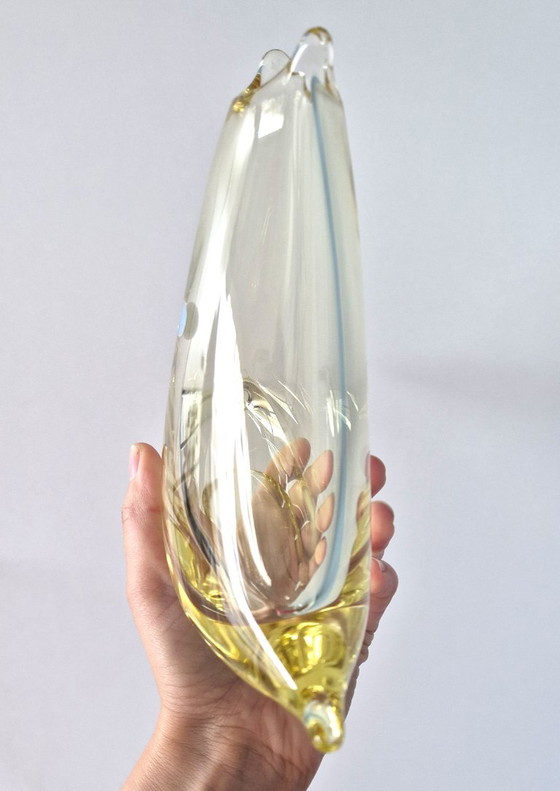Vase en verre d'art tchèque vintage des années 1960 par Miloslav Klinger - Železný Brod Glass (photo 3 of 9)