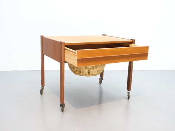 Image 1 of Deense Fournituren Trolley Met Lade En Mand