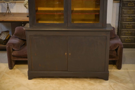 Grand buffet à deux corps noirs du 19ème siècle. – Vitrines, Bois, Vintage (photo 2 of 13)
