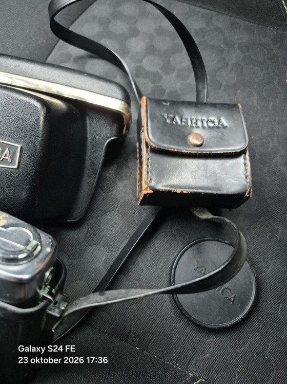 Yashica Fotokamera, Fotografie, Leder, Metall, Schwarz (Foto 2 von 6)