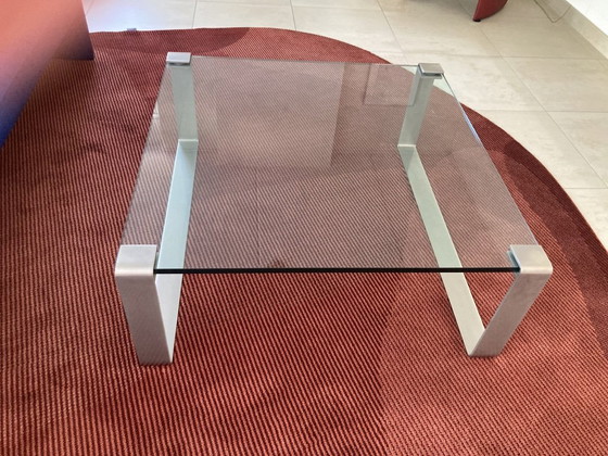 Mesa de centro de cristal con detalles en níquel/cromo de Tonellidesign. Italiana. – Tonelli design (photo 3 of 5)