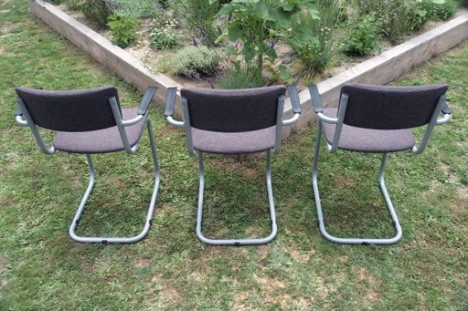 3 slede-/cantileverstoelen – eetkamerstoelen, Textile (photo 2 of 16)