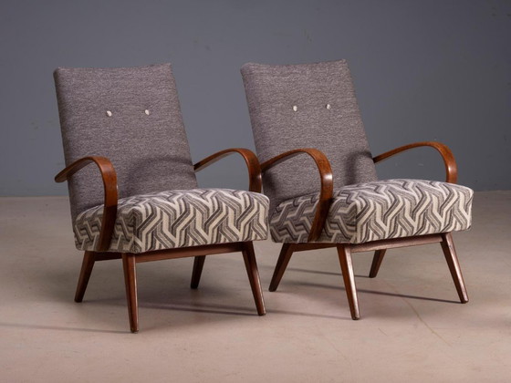 Sillones restaurados de madera curvada de Jaroslav Šmídek, pareja, Checoslovaquia, tapizado nuevo en gris y (photo 3 of 8)