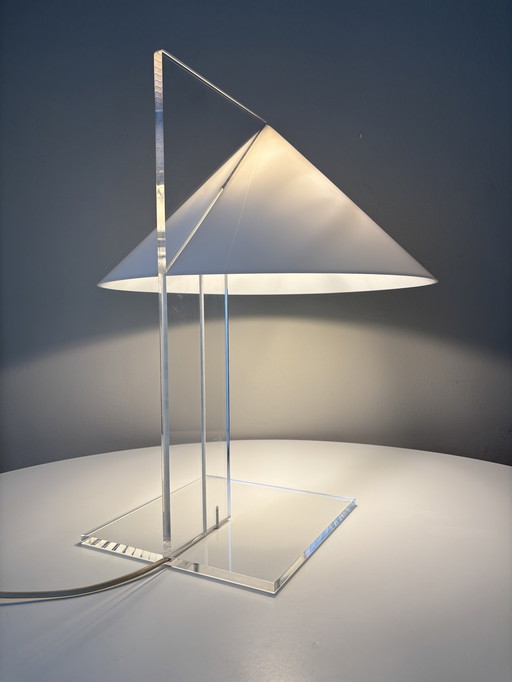 Harco Loor “Cone” Perspex Tafellamp 1980