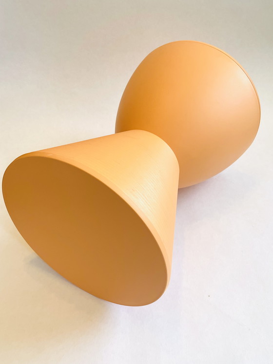 Image 1 of Kartell - Philippe Starck - Ensemble de 2 tabourets/tables d'appoint Prince AHA avec rangement
