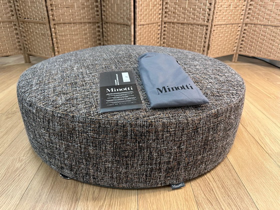 Image 1 of Taburete Minotti Davis en perfecto estado | Diseño y confort de lujo