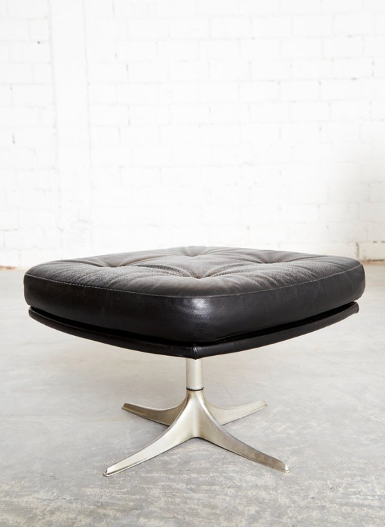 Poltrona e poggiapiedi vintage Sedia Club di Horst Bruning per COR – Poltrone, Leather (photo 15 of 19)