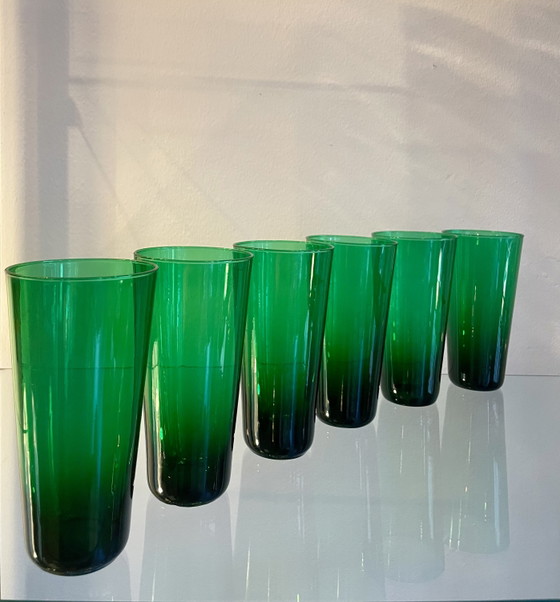 Image 1 of Bicchieri da long drink color verde smeraldo, soffiati a mano.